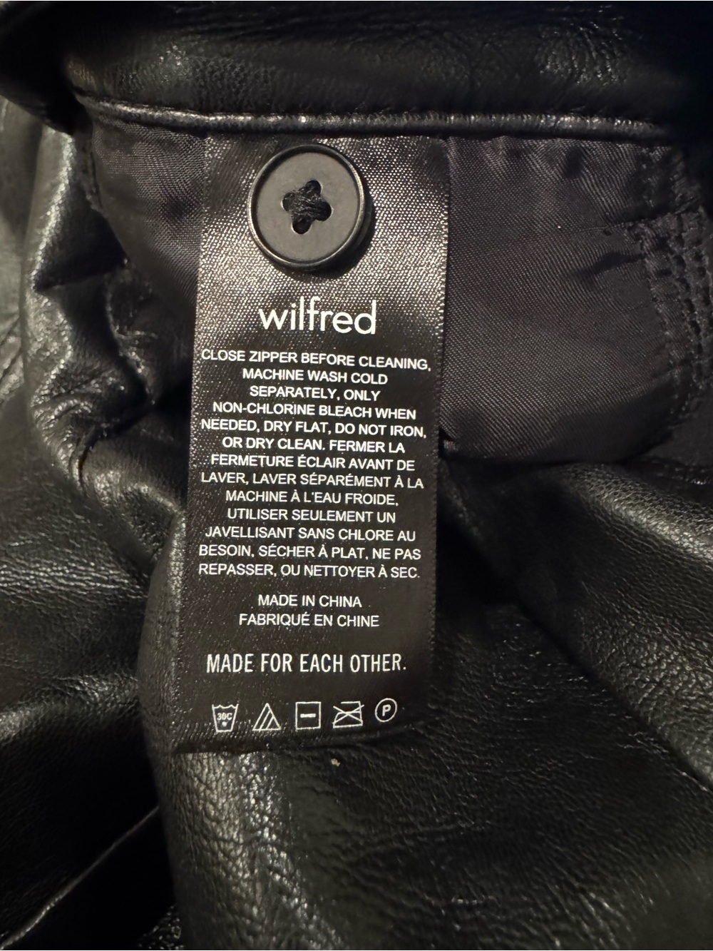 Aritzia Wilfred Rebel Pants Japanese Vegan Leather 8 Black High-waisted preowned - Picture 14 of 15